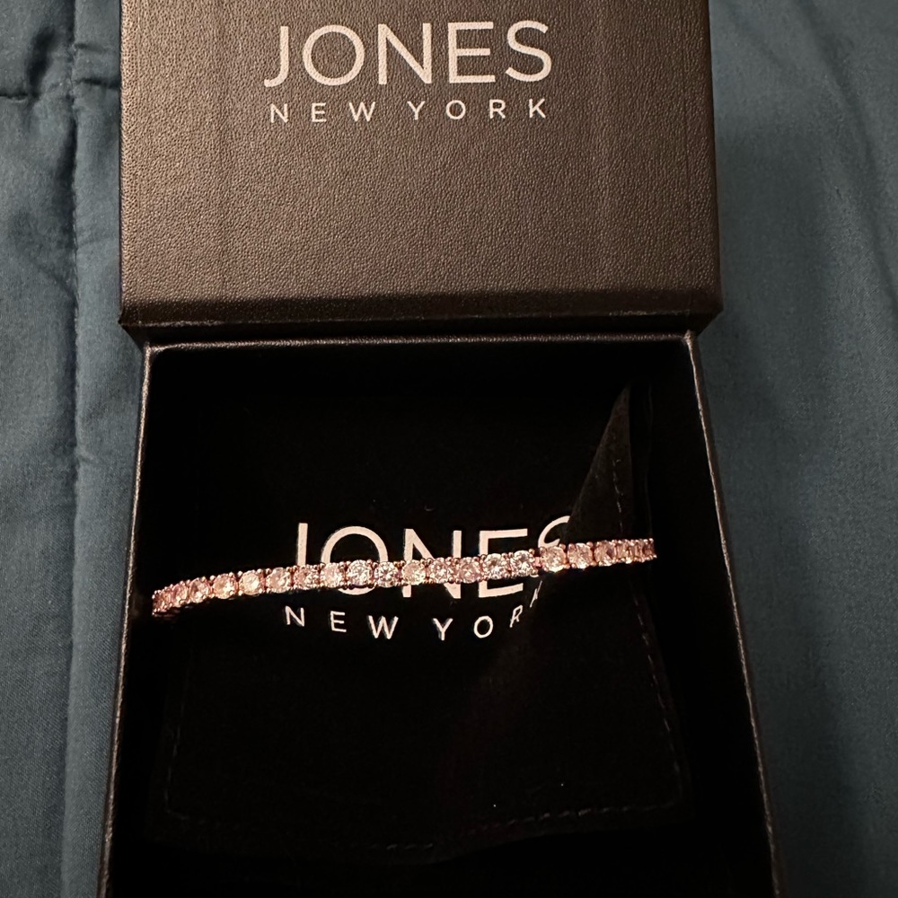 Jones New York Annabelle Rose Gold Bracelet (NWOT)